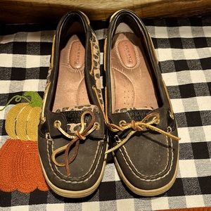 Sperry boat shoes cheetah leopard black and tan woman’s size 8